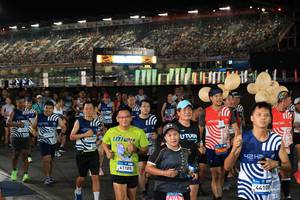 BIB: 
                            <button type="button" onclick="openModal(23810972)" class="btn btn-primary btn-sm float-right btn-popup" data-toggle="modal" data-target=".modal-high-quality">
                        <i class="fas fa-shopping-cart"></i> Add to Cart
                    </button>
                                            <button type="button" onclick="isThisMe(23810972, true)" class="btn btn-success btn-sm float-right btn-popup btn-isme hidden" data-toggle="tooltip" data-placement="bottom" title="นี่คือรูปของคุณใช่ไหม คลิกที่นี่เพื่อเอาเข้าอัลบั้ม">
                        <i class="fas fa-plus"></i> Add to album
                    </button>
                    <button type="button" onclick="isThisMe(23810972, false)" class="btn btn-warning btn-sm float-right btn-popup btn-isnotme hidden">
                        <i class="fas fa-ban"></i> Remove from album
                    </button>